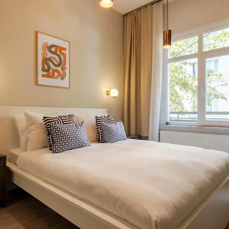 3-bedroom Flat With Location And Ac