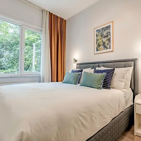 3-bedroom Flat With Location And Ac * Κωνσταντινούπολη